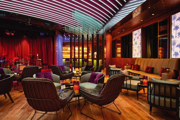 Hapag Lloyd MS Europa Club 2 1.jpg